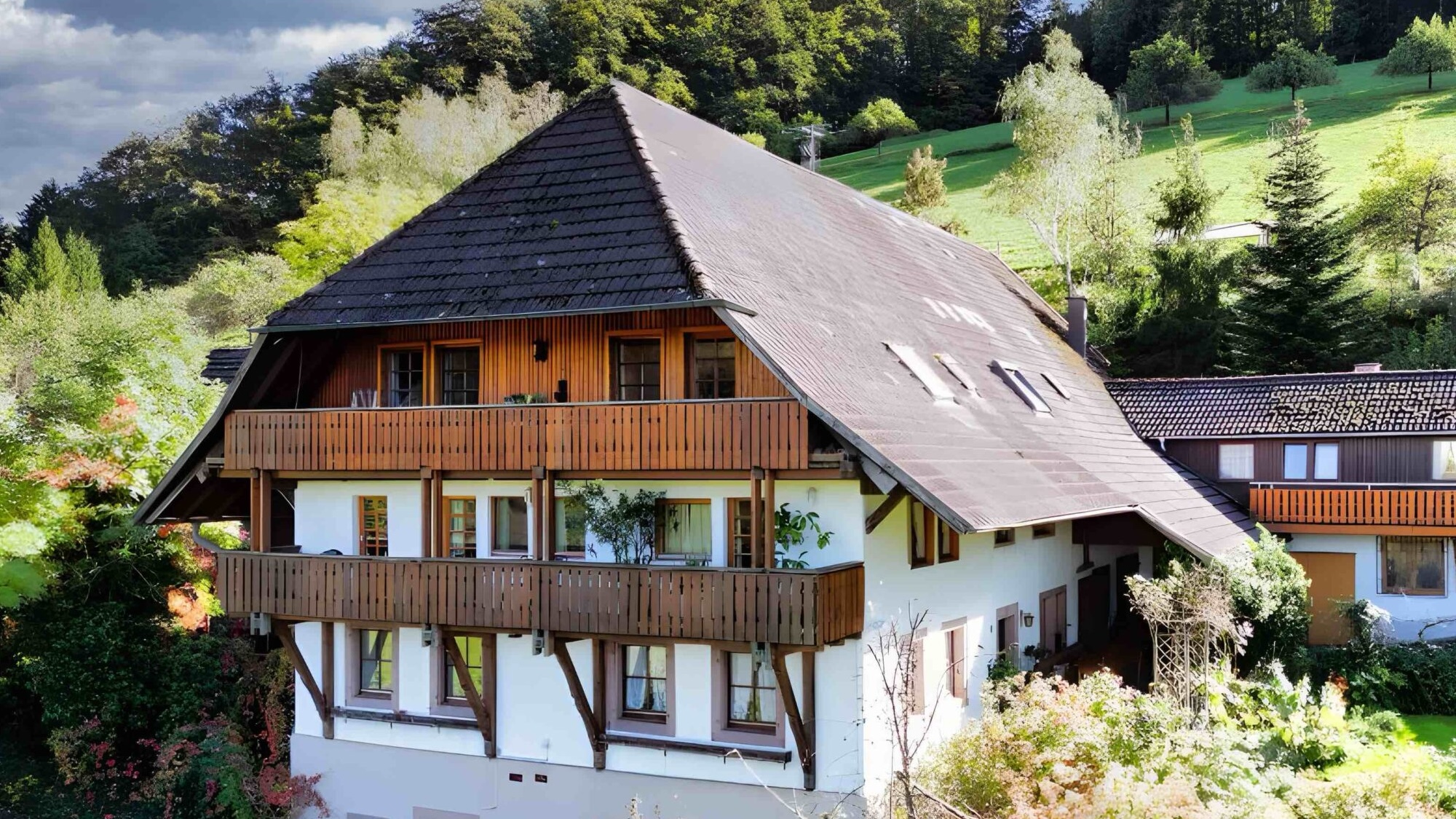 SchwoererhofaussenansichtZoom